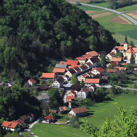 Old House Knezovo With Lovely View - Happy Διαμέρισμα Sromlje